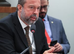 brasil-busca-ampliar-com-sauditas-parcerias-em-minerais-criticos