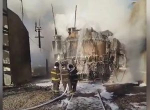 incendio-atinge-subestacao-de-energia-em-embu-guacu