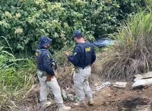 Motociclista é Encontrado Morto às Margens da BR-153 em Araguaína; Suspeita é de Colisão e Fuga do Condutor