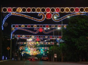 Palmas Retira Decoração Natalina da Teotônio Segurado com Previsão de Conclusão em Fevereiro